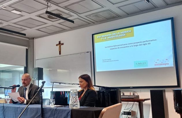 Daniela Fugellie gave a lecture at the Catholic University of Argentina