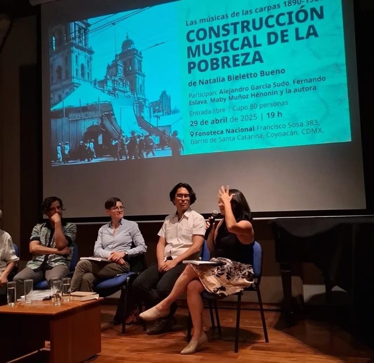 Natalia Bieletto lanzó su nuevo libro en la Fonoteca Nacional (MX)